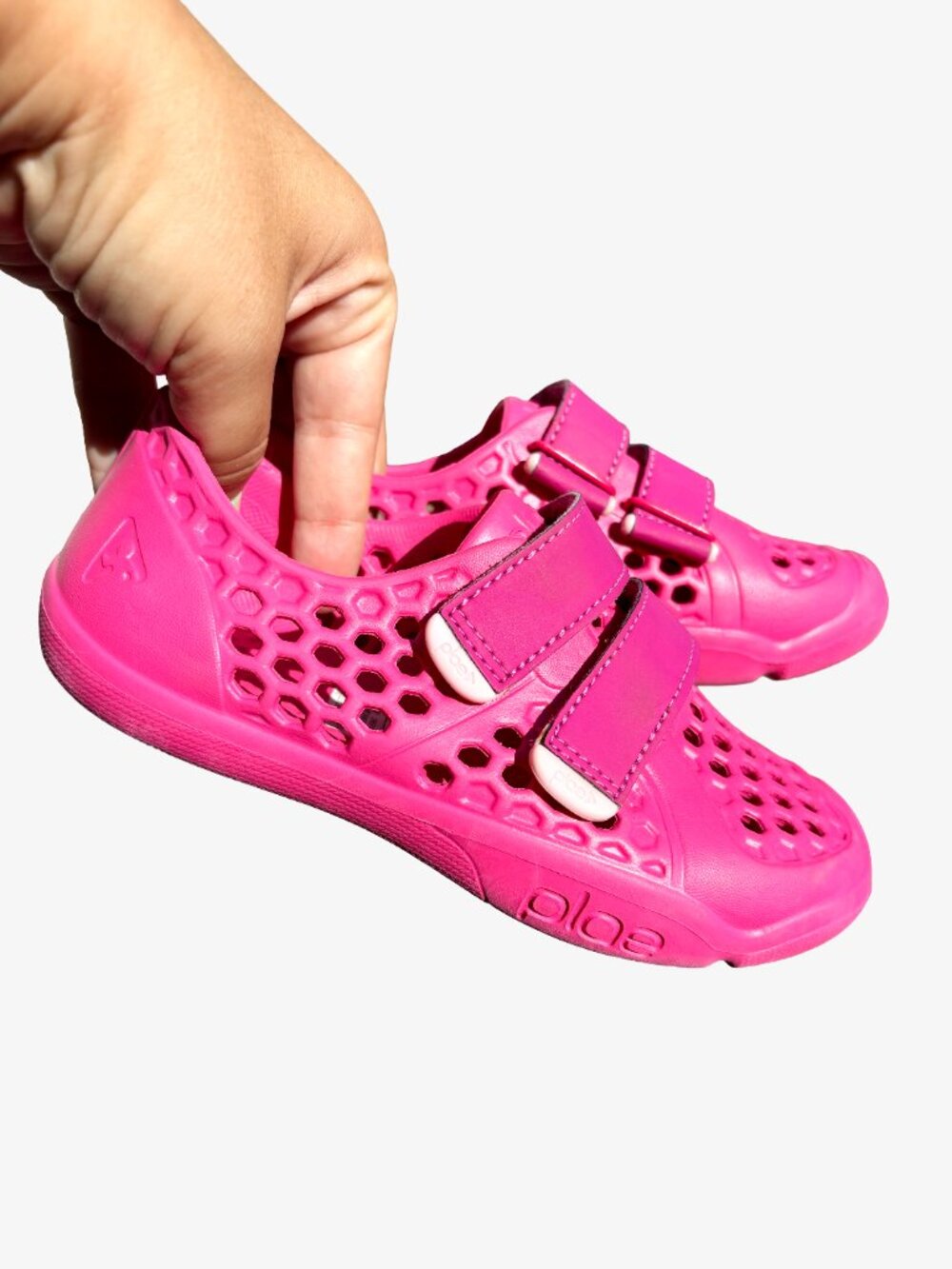 Plae Mimo Water Shoes in Fuchsia